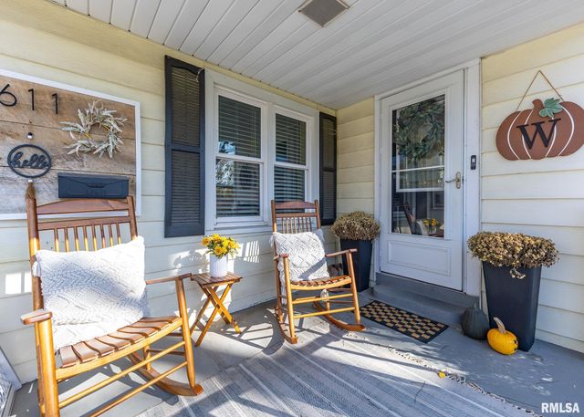 611 E MAIN Street, Geneseo, IL 61254