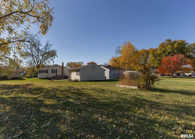 611 E MAIN Street, Geneseo, IL 61254