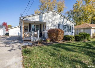 611 E MAIN Street, Geneseo, IL 61254