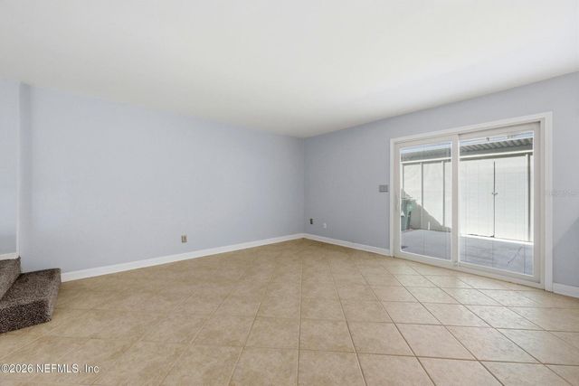 8153 SUTTON PLACE N, Jacksonville, FL 32217