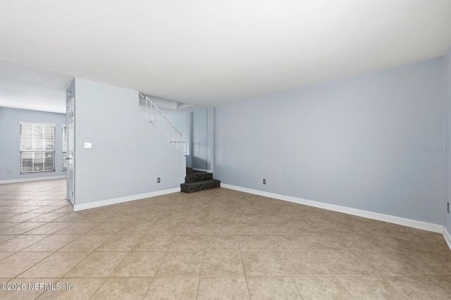 8153 SUTTON PLACE N, Jacksonville, FL 32217