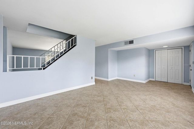 8153 SUTTON PLACE N, Jacksonville, FL 32217