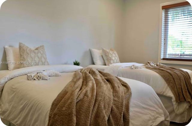 601 NW 116th St, Miami, FL 33168