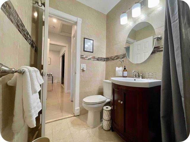 601 NW 116th St, Miami, FL 33168