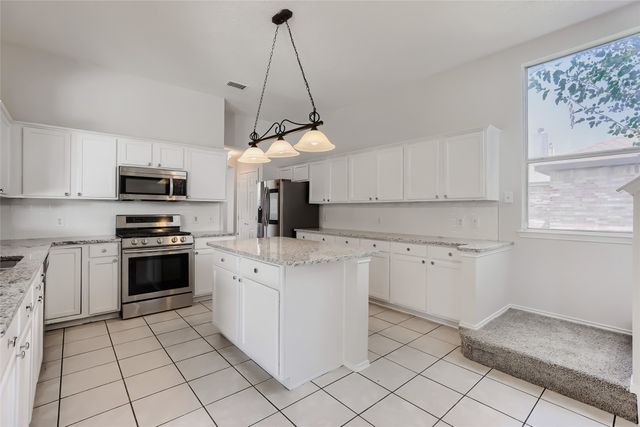 1013 Hampstead Drive, Mesquite, TX 75181
