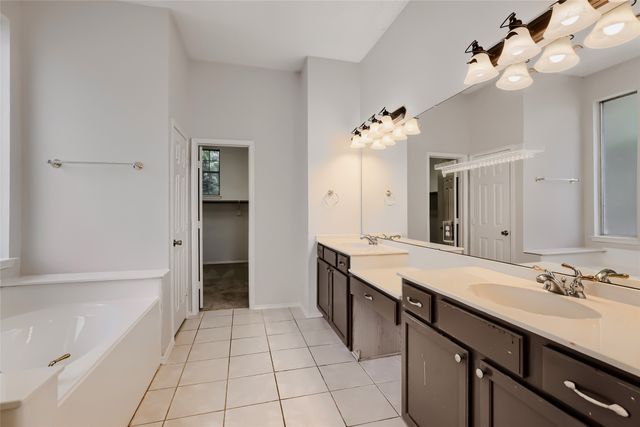 1013 Hampstead Drive, Mesquite, TX 75181
