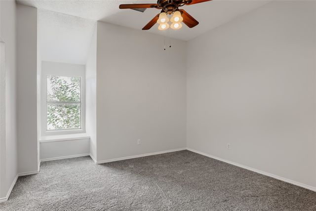 1013 Hampstead Drive, Mesquite, TX 75181