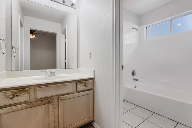 1013 Hampstead Drive, Mesquite, TX 75181