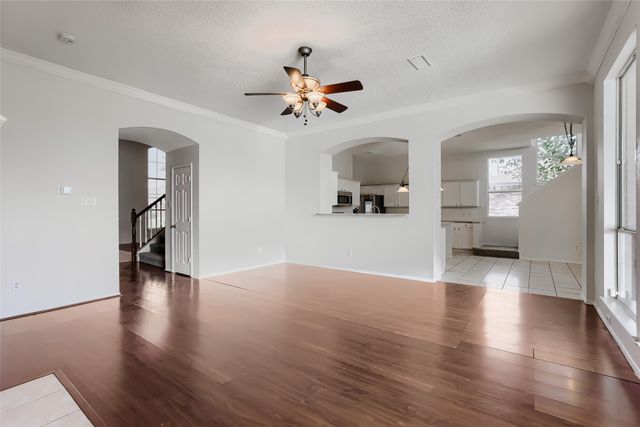 1013 Hampstead Drive, Mesquite, TX 75181