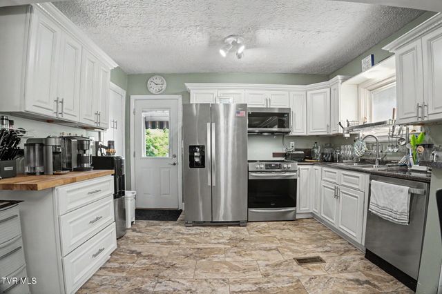 3220 Ashley Street, Kingsport, TN 37664