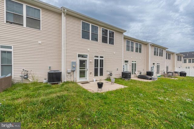 102 CORALYROSE CT, Winchester, VA 22602