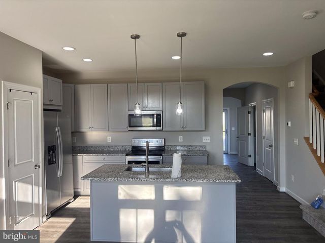 102 CORALYROSE CT, Winchester, VA 22602