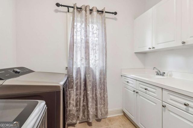 6244 Mount Vernon Oaks Drive, Atlanta, GA 30328