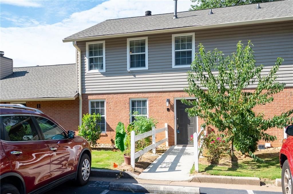7750 Roswell Unit 11B Road 11B, Sandy Springs, GA 30350