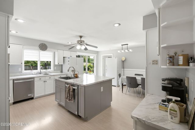 20 Western Drive, Howell, NJ 07731