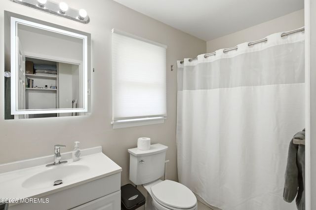 20 Western Drive, Howell, NJ 07731