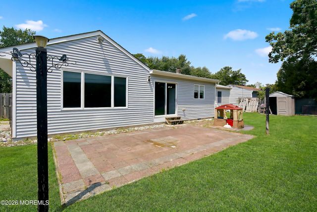 20 Western Drive, Howell, NJ 07731