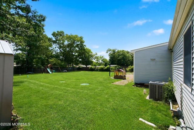 20 Western Drive, Howell, NJ 07731