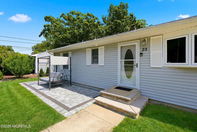 20 Western Drive, Howell, NJ 07731