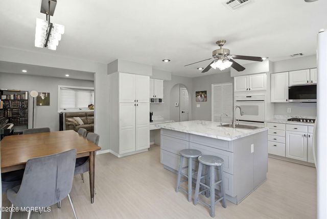 20 Western Drive, Howell, NJ 07731