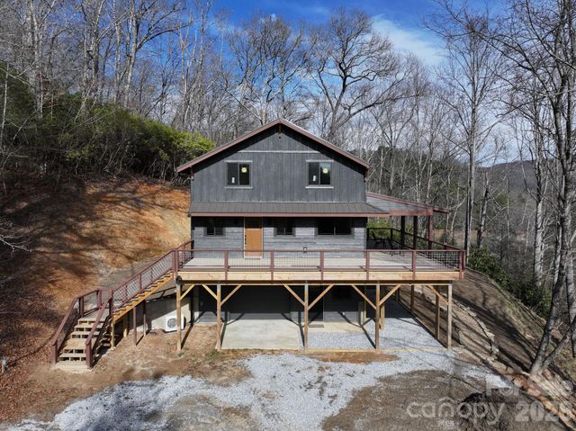 114 Phivo Drive, Balsam Grove, NC 28708