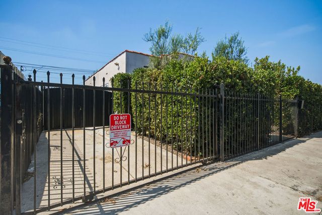 1308 W 56th Street, Los Angeles, CA 90037
