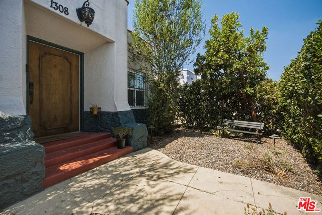 1308 W 56th Street, Los Angeles, CA 90037