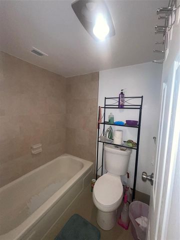 6300 S Falls Circle Drive 412, Lauderhill, FL 33319