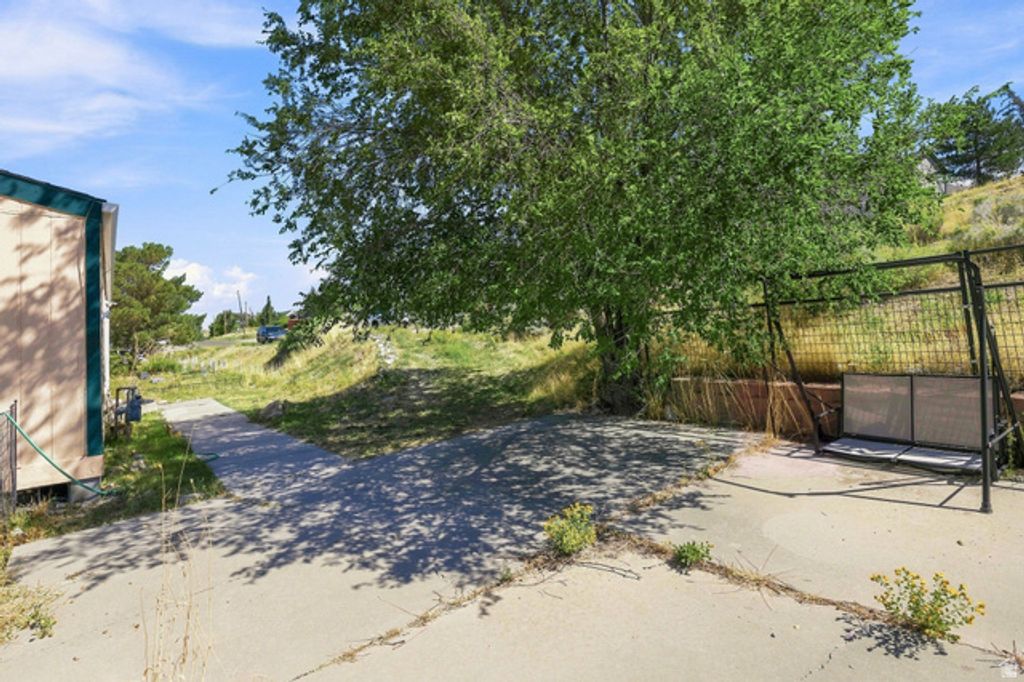 212 S GRANT AVE, Stockton, UT 84071 — photo 5