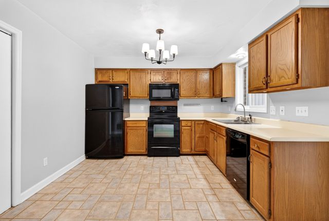 528 Williamsburg Dr, Nashville, TN 37214