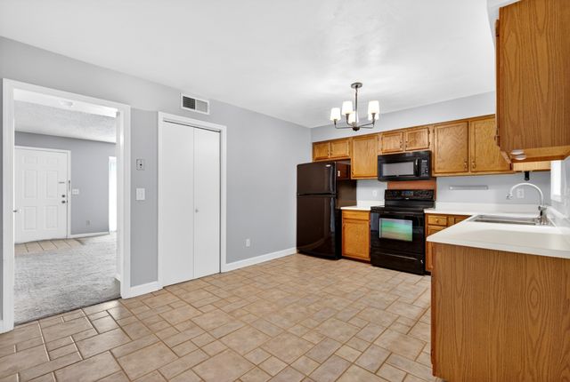 528 Williamsburg Dr, Nashville, TN 37214