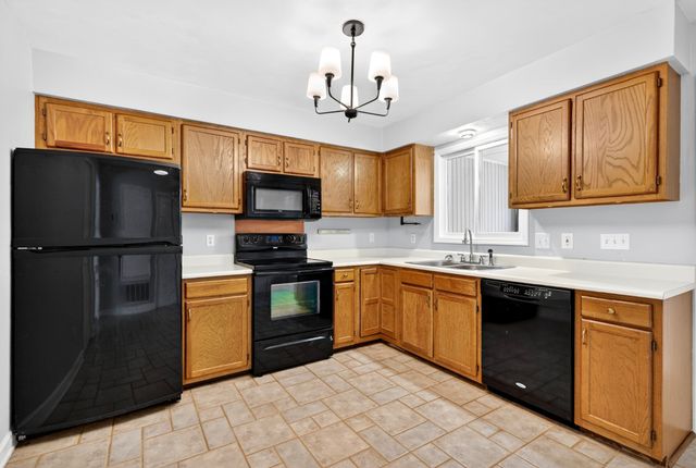 528 Williamsburg Dr, Nashville, TN 37214
