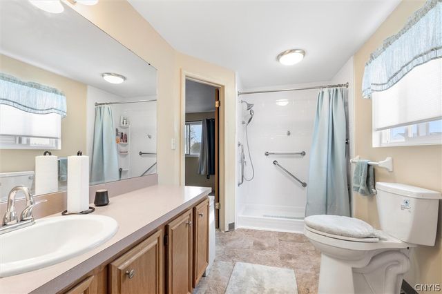 8836 New Country Drive, Cicero, NY 13039