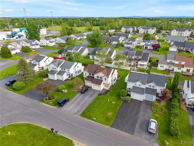 8836 New Country Drive, Cicero, NY 13039