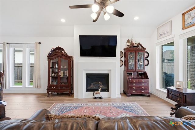 1916 Highland, Seguin, TX 78155