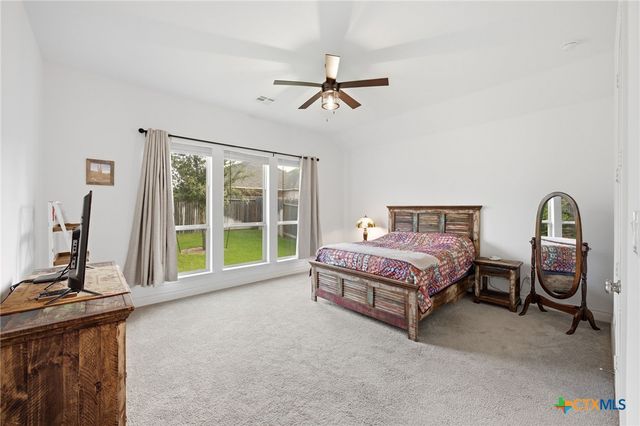 1916 Highland, Seguin, TX 78155
