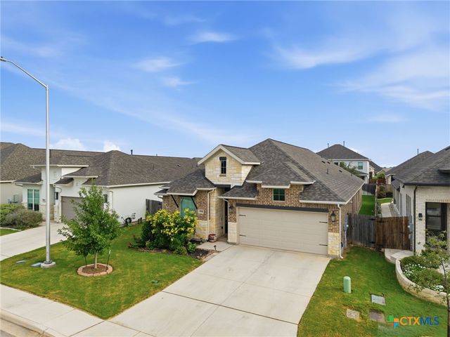 1916 Highland, Seguin, TX 78155