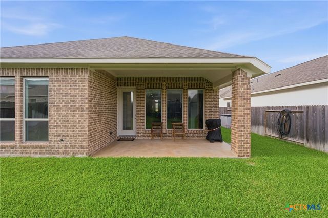 1916 Highland, Seguin, TX 78155