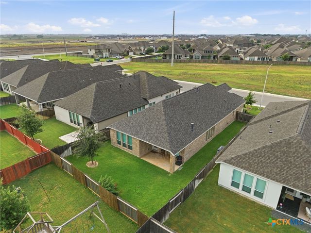 1916 Highland, Seguin, TX 78155