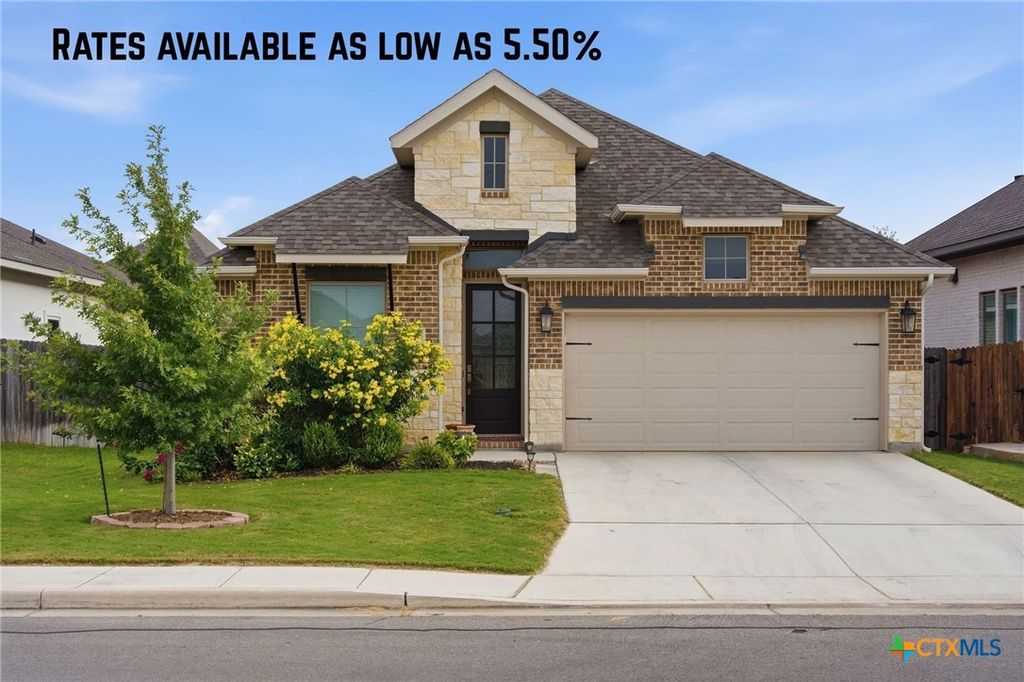 1916 Highland, Seguin, TX 78155