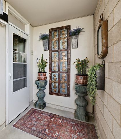 1012 Guadalupe St, Kerrville, TX 78028