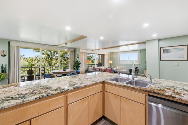 1012 Guadalupe St, Kerrville, TX 78028