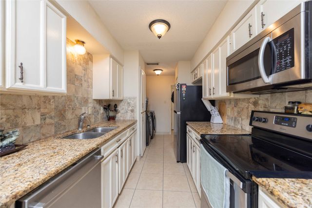 4806 Rollingwood Court, Garland, TX 75043