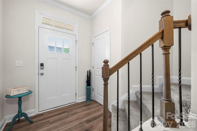 8723 Harris Lake Lane, Charlotte, NC 28269