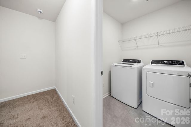 8723 Harris Lake Lane, Charlotte, NC 28269