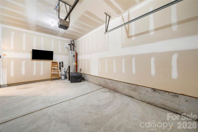 8723 Harris Lake Lane, Charlotte, NC 28269