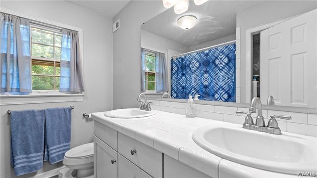 4444 Stonehill, Tuscaloosa, AL 35405