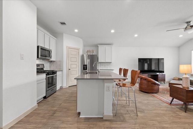 8207 Sugar Cane Lane, Rosharon, TX 77583