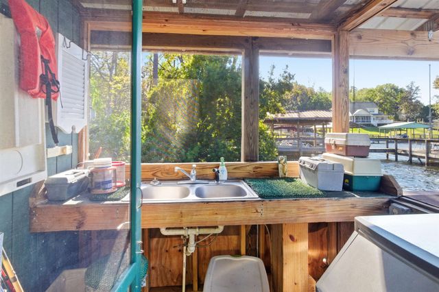 24140 Lanier Street, Tallahassee, FL 32310