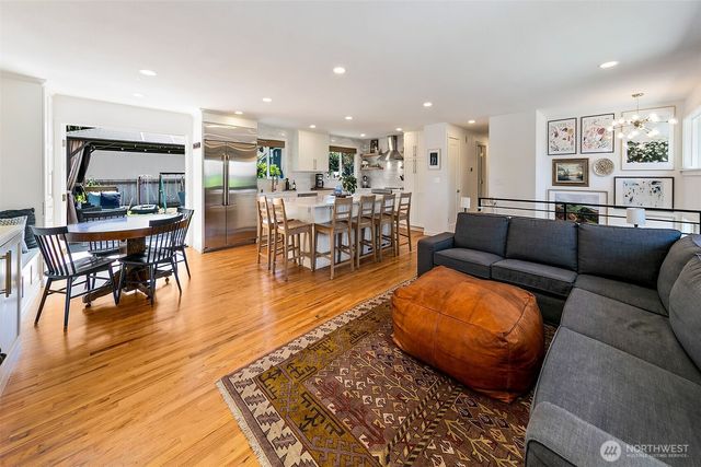 310 Pine Street, Edmonds, WA 98020